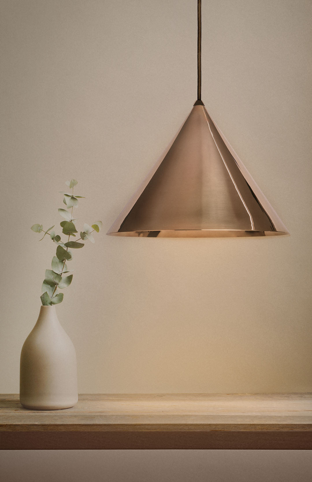 Viseča svetilka KONKO LIGHT