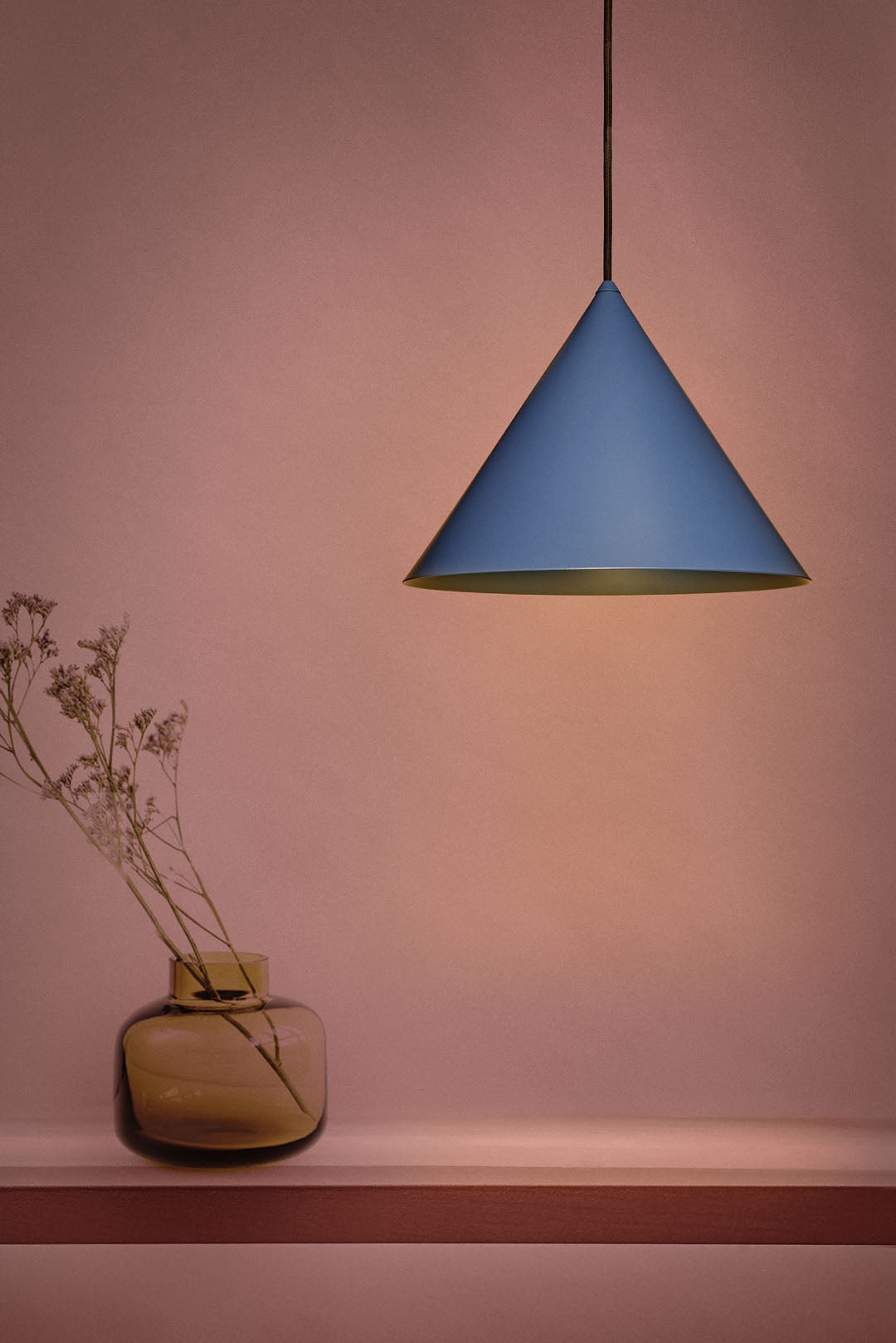 Viseča svetilka KONKO LIGHT