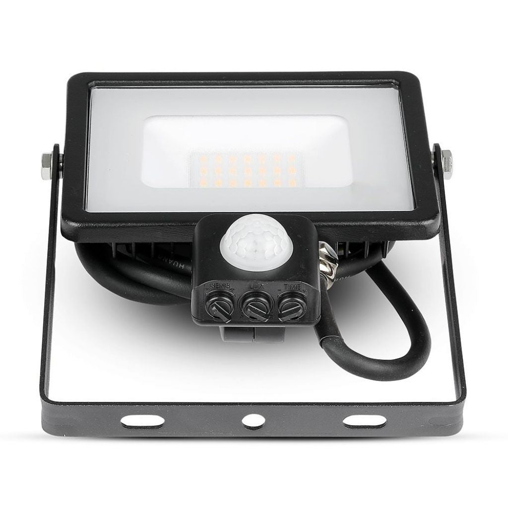 20W LED Reflektor s Senzorjem Cut-OFF Črno Ohišje 6400K