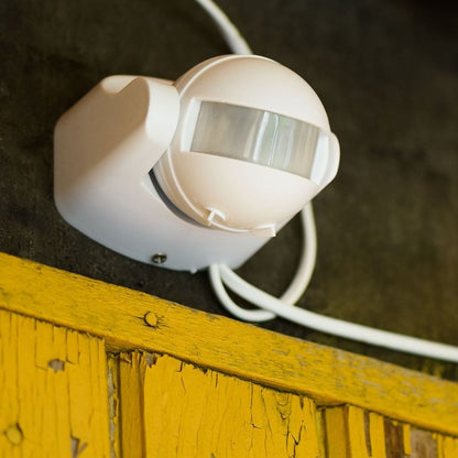 Motion sensor PIR White Wall-mounted 180 angle/up to 12m/up to 1200w